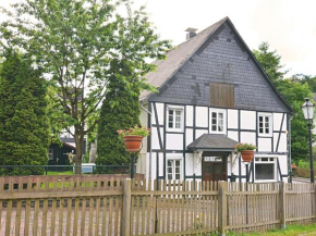 Cosy Holiday Home in Elleringhausen near Forest